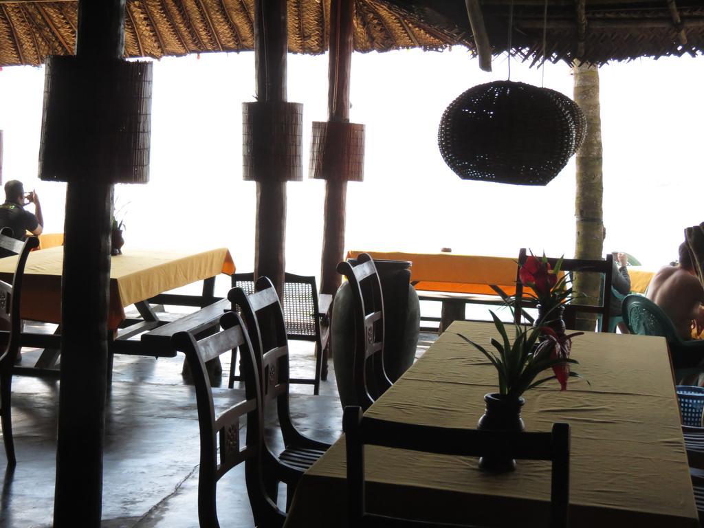 Why Not Guest House Hikkaduwa Exterior foto