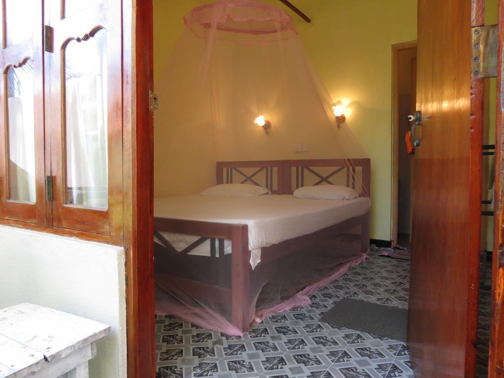 Why Not Guest House Hikkaduwa Quarto foto
