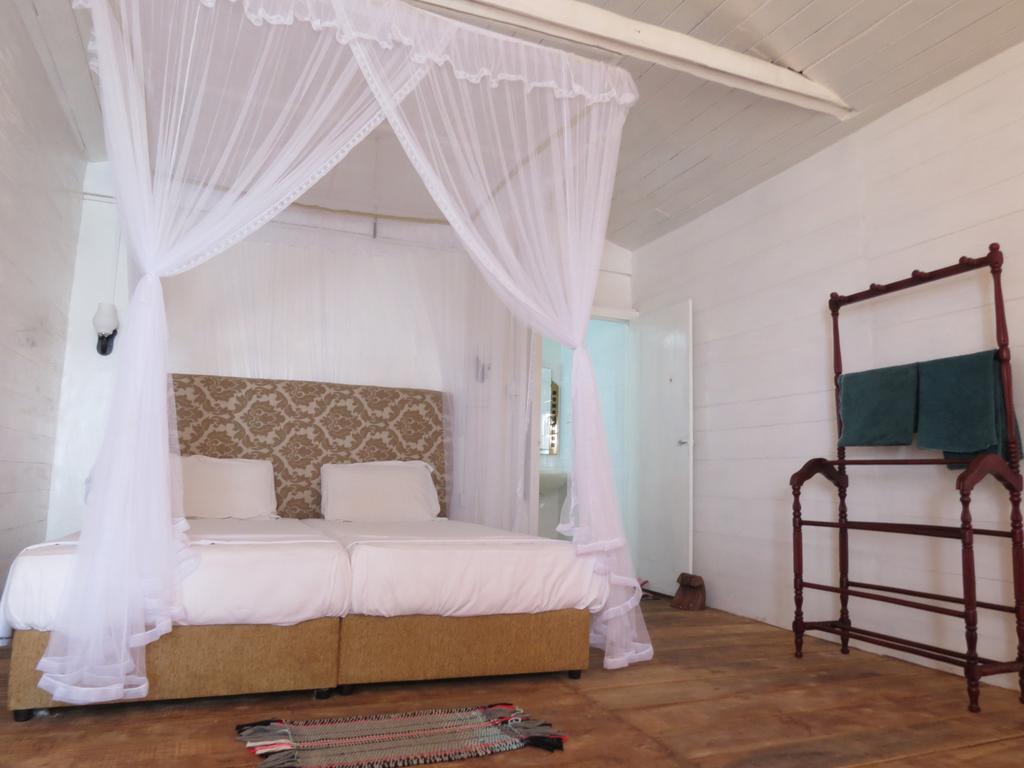 Why Not Guest House Hikkaduwa Exterior foto